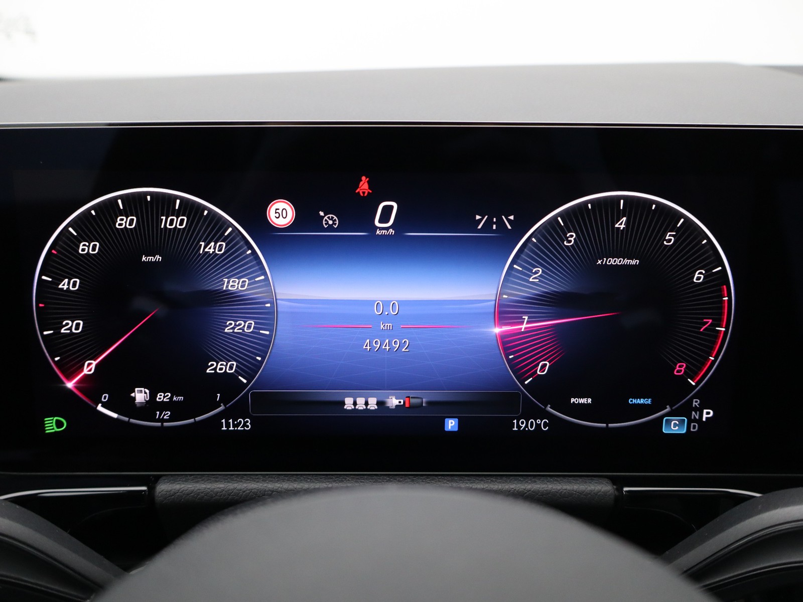 9 - Mercedes GLA 250 amg line premium plus 4matic 8g-dct