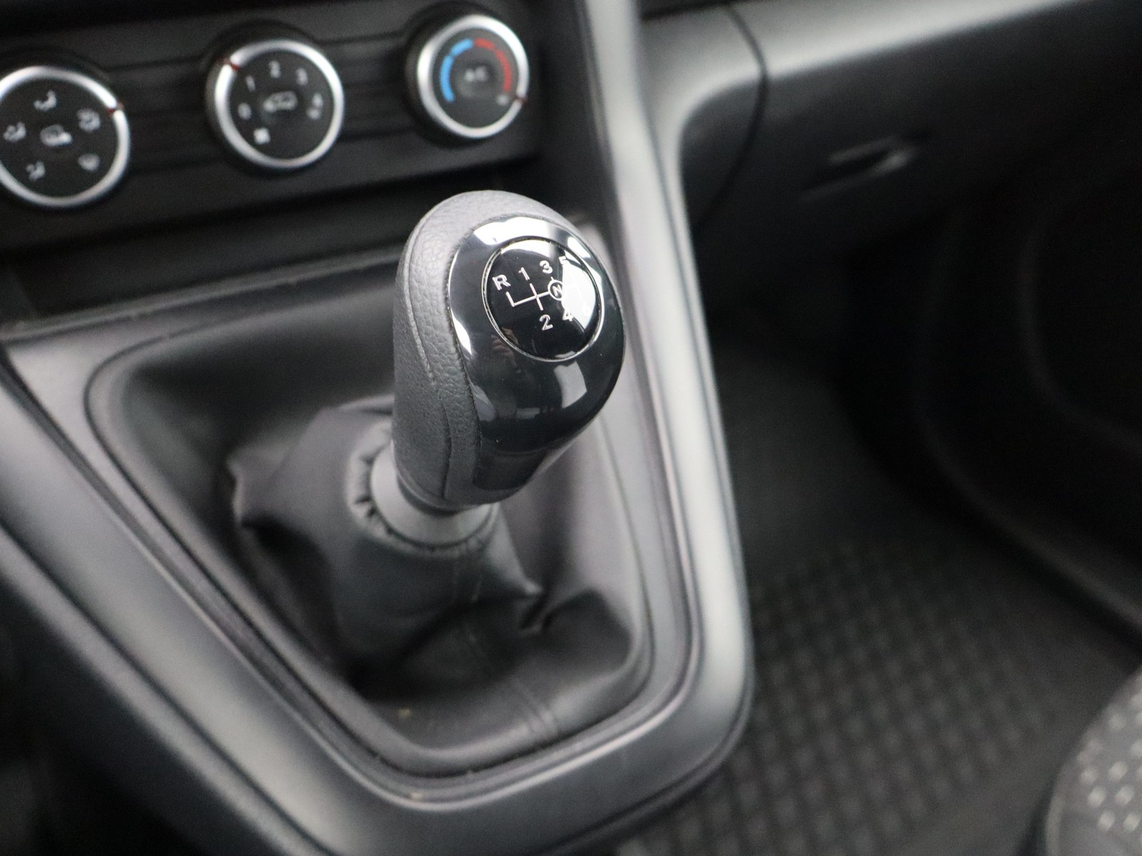 10 - Mercedes Vans Citan 108 cdi furgone long auto