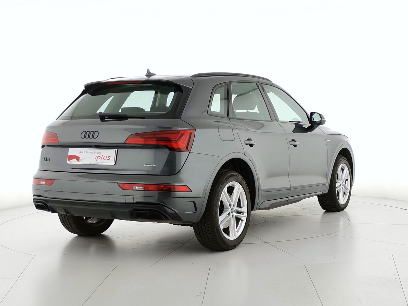 2 - Audi Q5 40 2.0 tdi mhev 12v s line quattro s tronic