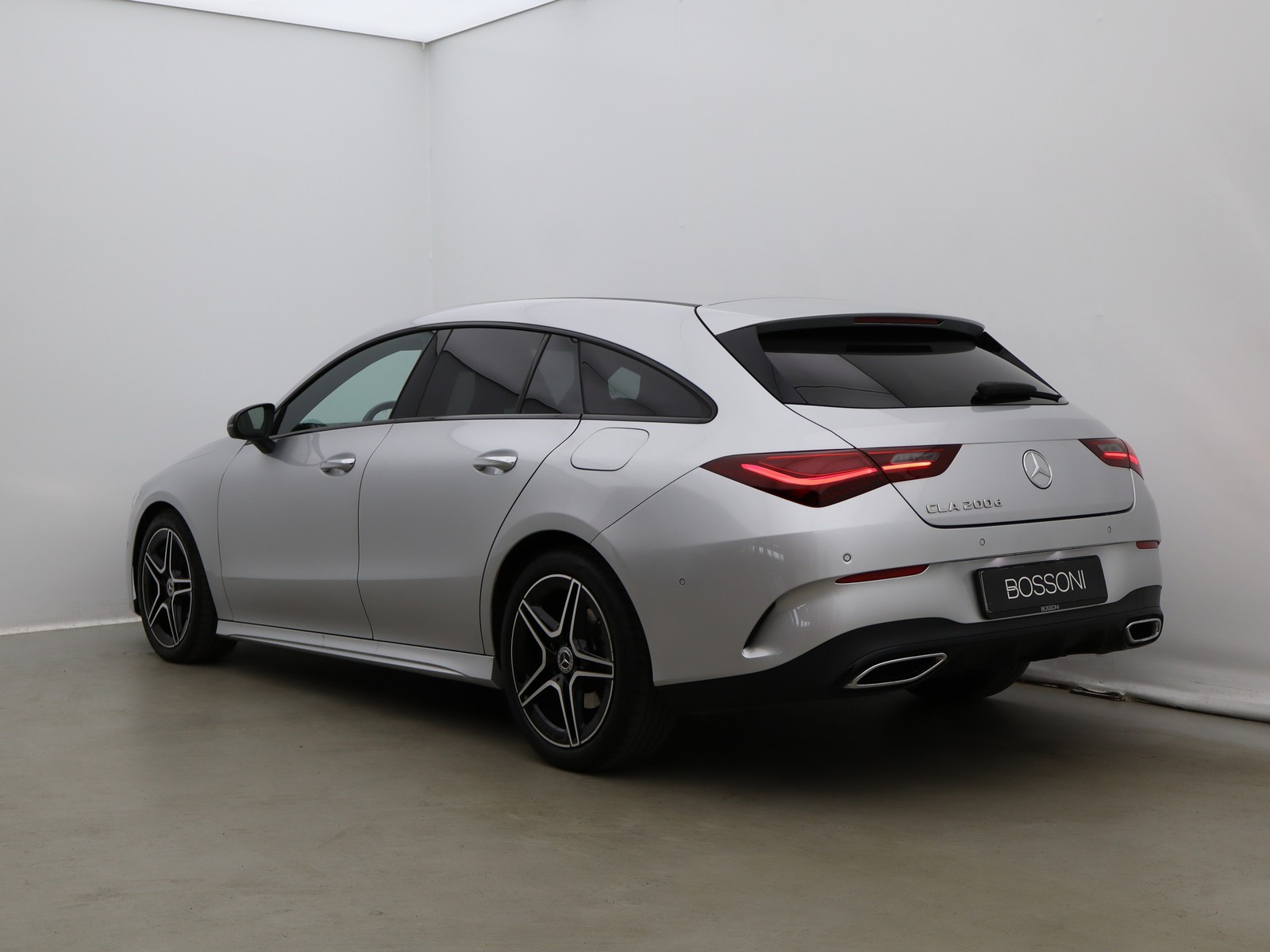 5 - Mercedes CLA shooting brake 200 d amg line premium 8g-dct