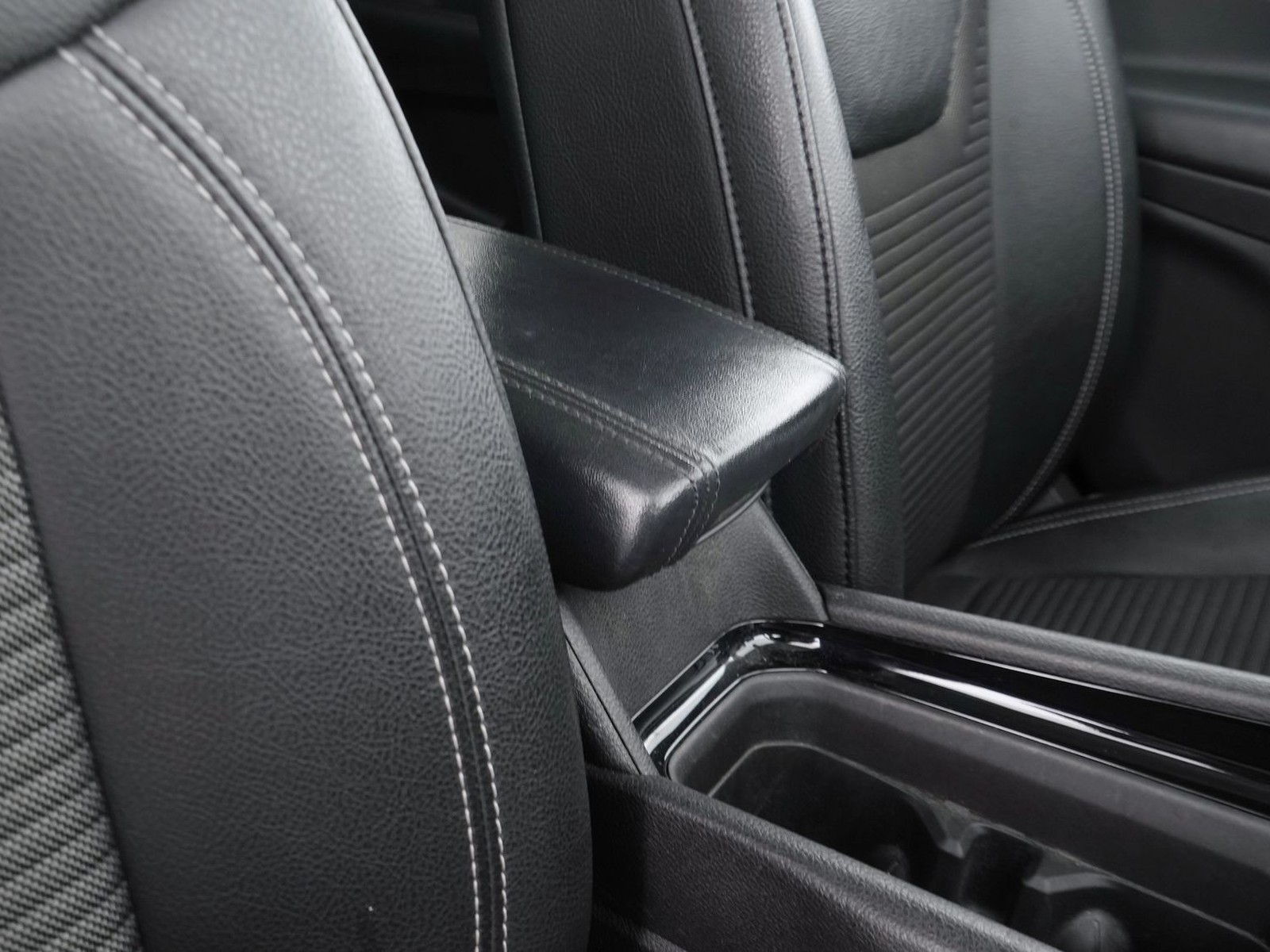 18 - Jeep Compass 1.6 multijet ii 130cv limited 2wd