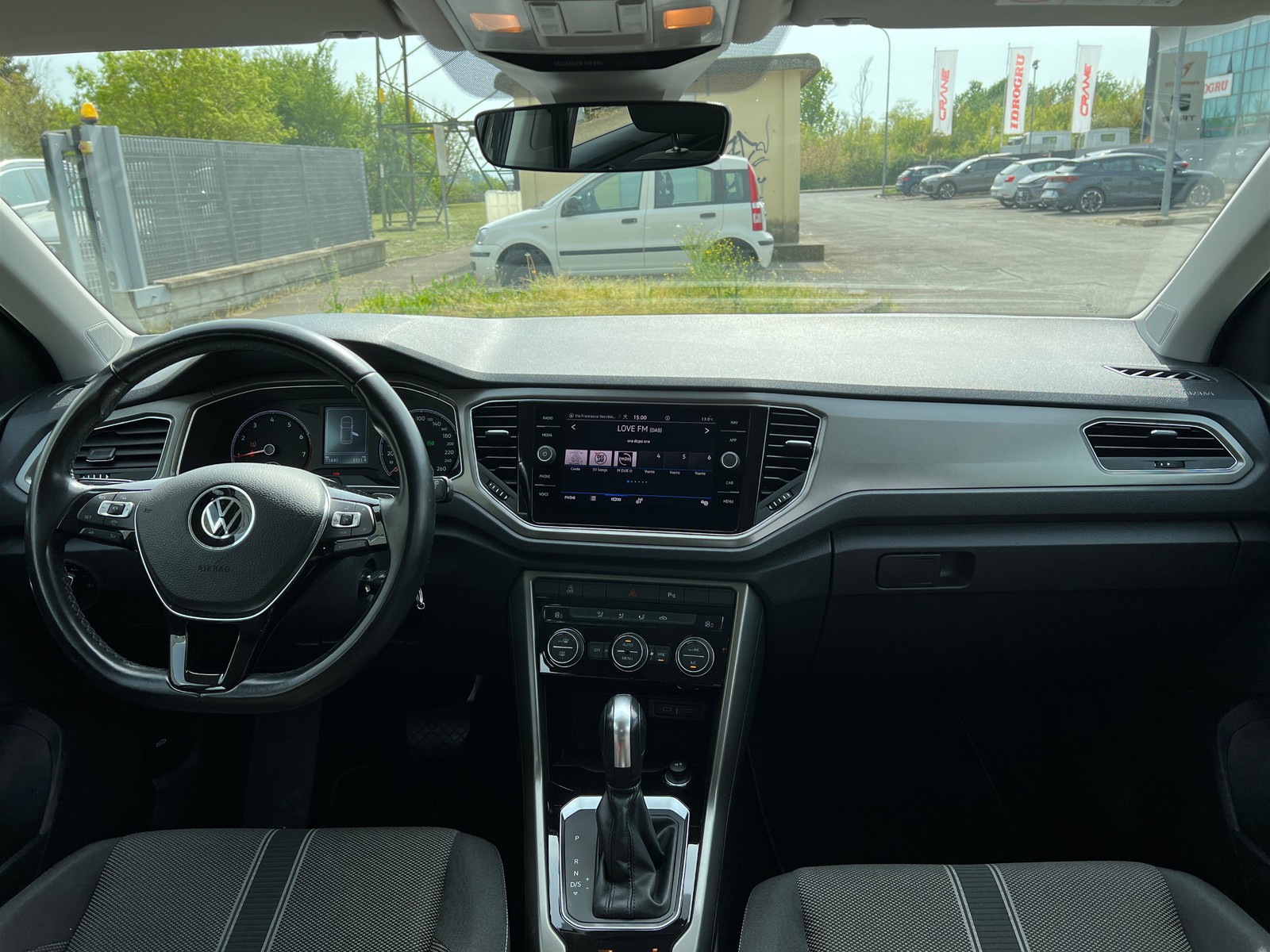 14 - Volkswagen T-Roc 1.5 tsi act style dsg