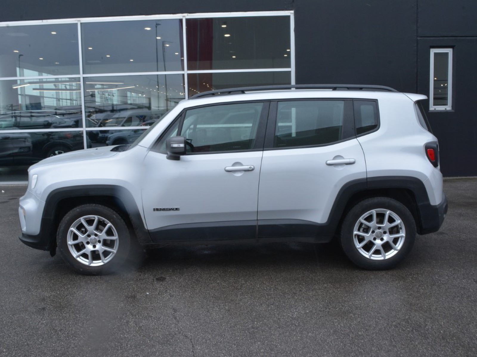 24 - Jeep Renegade 1.6 multijet ii 130cv limited 2wd