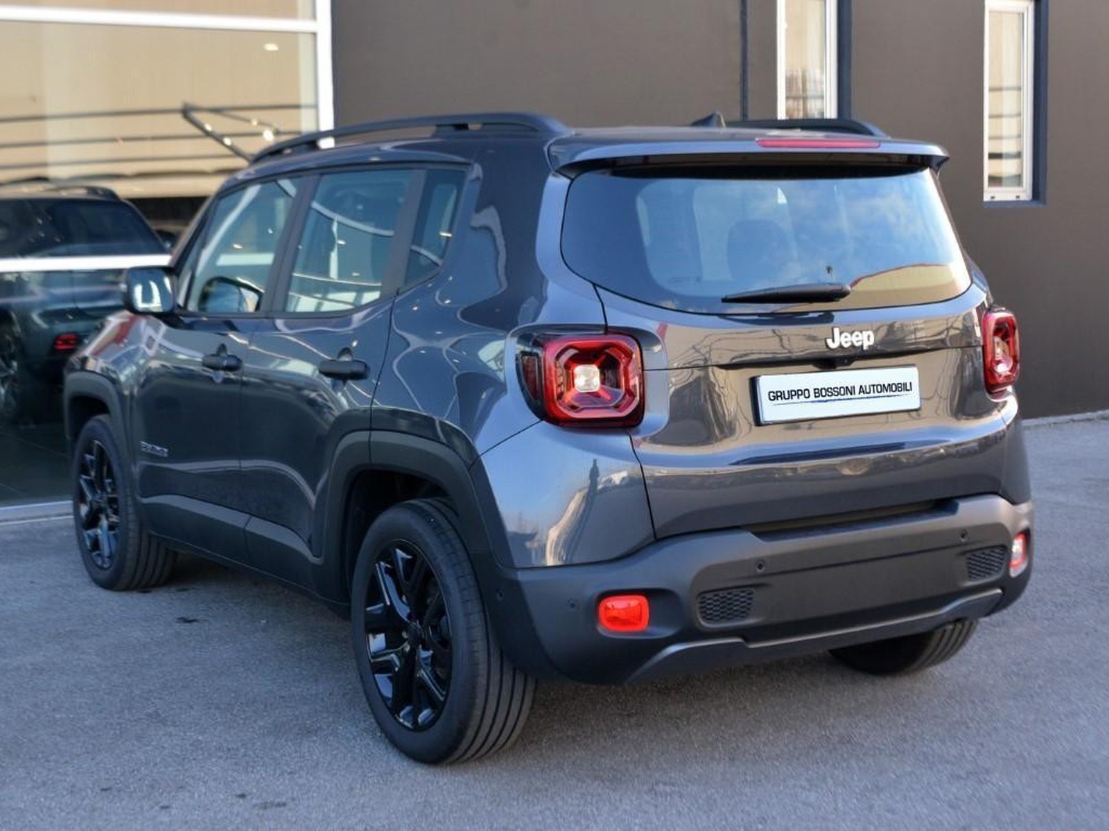 4 - Jeep Renegade 1.5 turbo t4 mhev summit 2wd