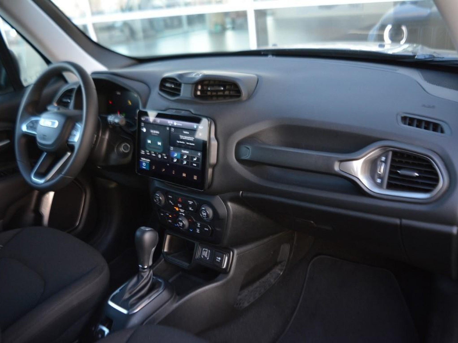 8 - Jeep Renegade 1.5 turbo t4 mhev summit 2wd