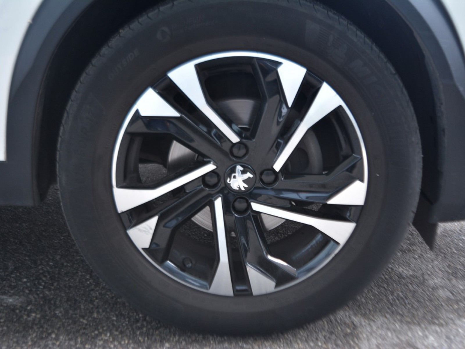 15 - Peugeot 2008 1.2 puretech 130cv allure pack s&s