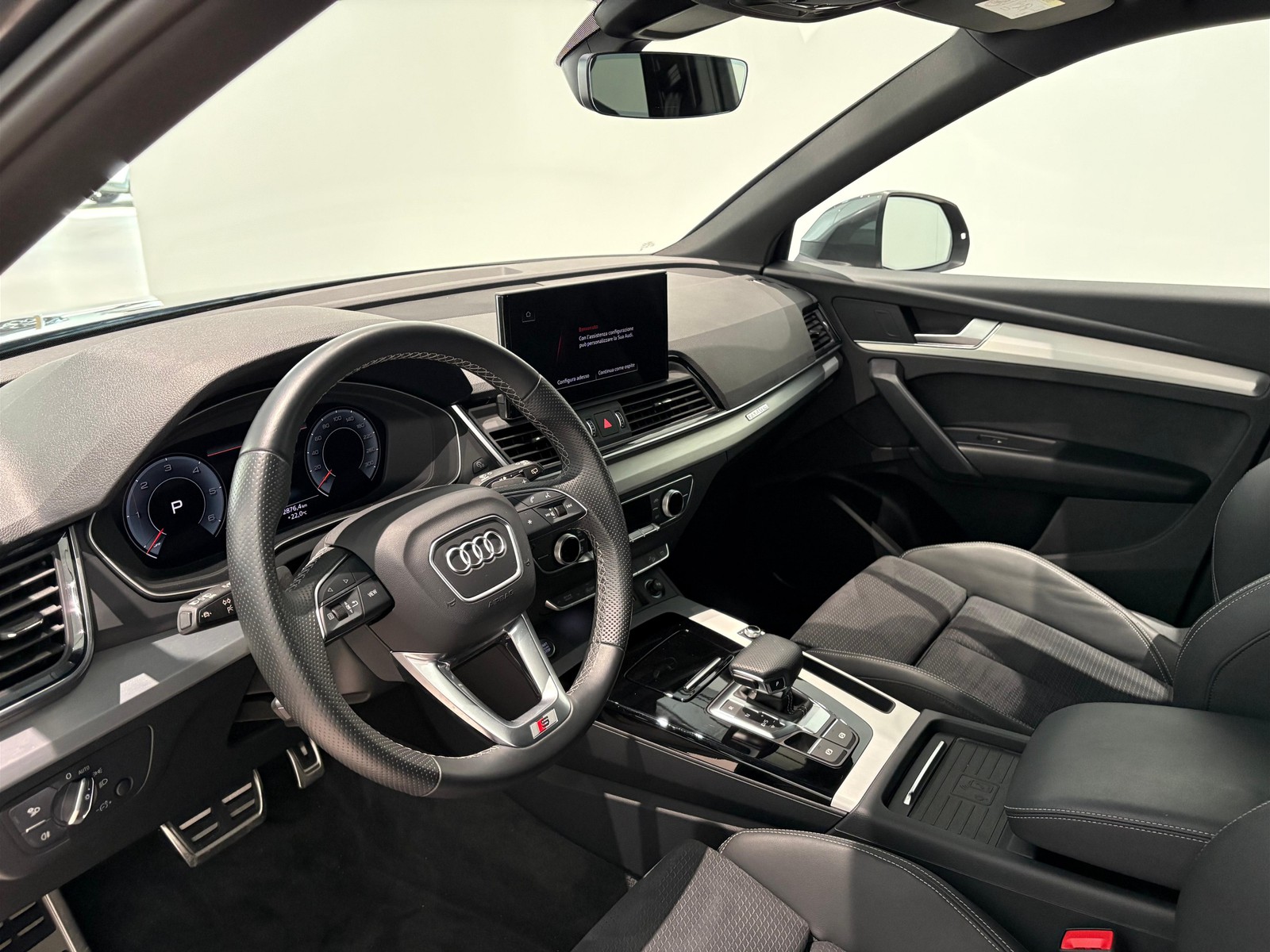 10 - Audi Q5 sportback 40 2.0 tdi mhev 12v s line quattro s tronic
