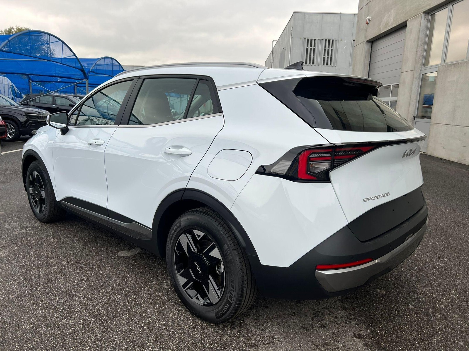 4 - Kia Sportage 1.6 crdi mhev business dct7