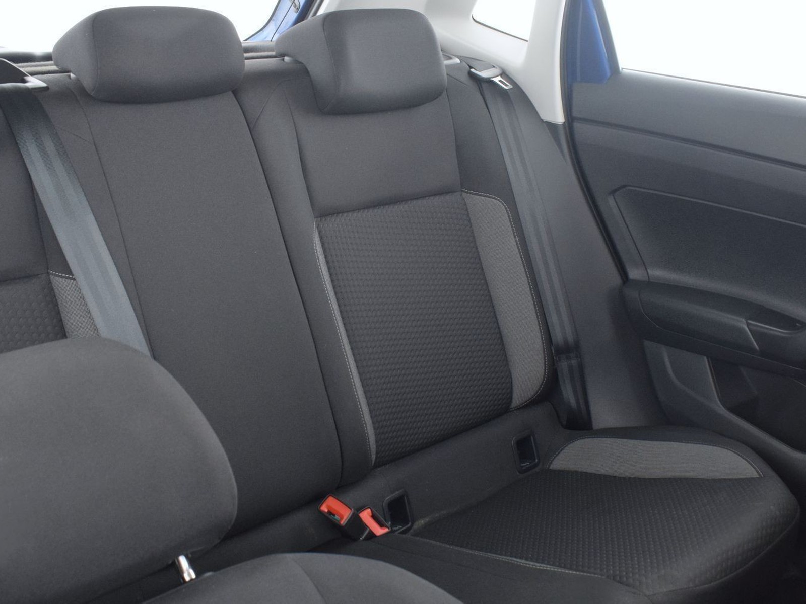 21 - Volkswagen Polo 1.0 tsi 95cv life dsg