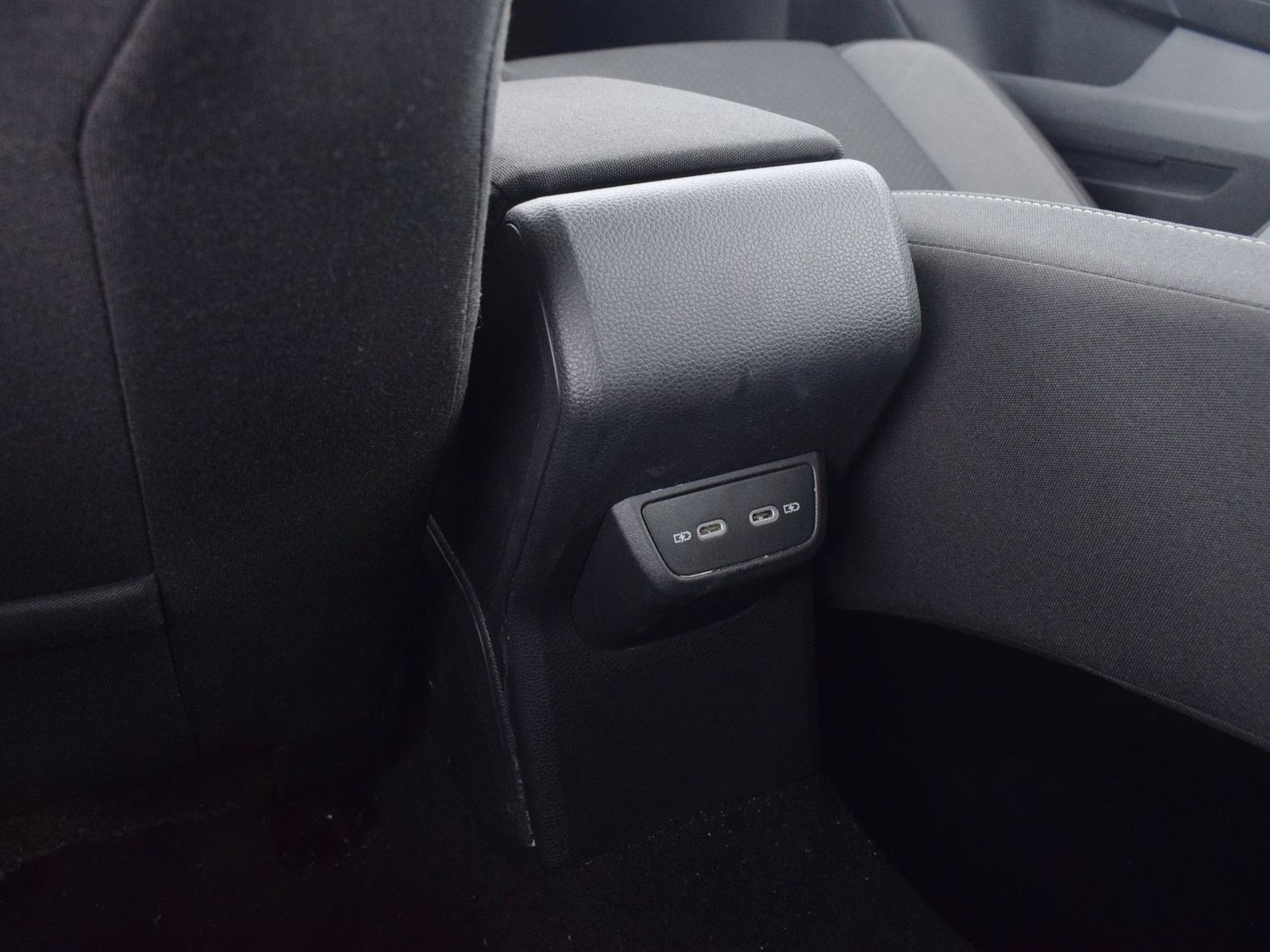 26 - Volkswagen Polo 1.0 tsi 95cv life dsg
