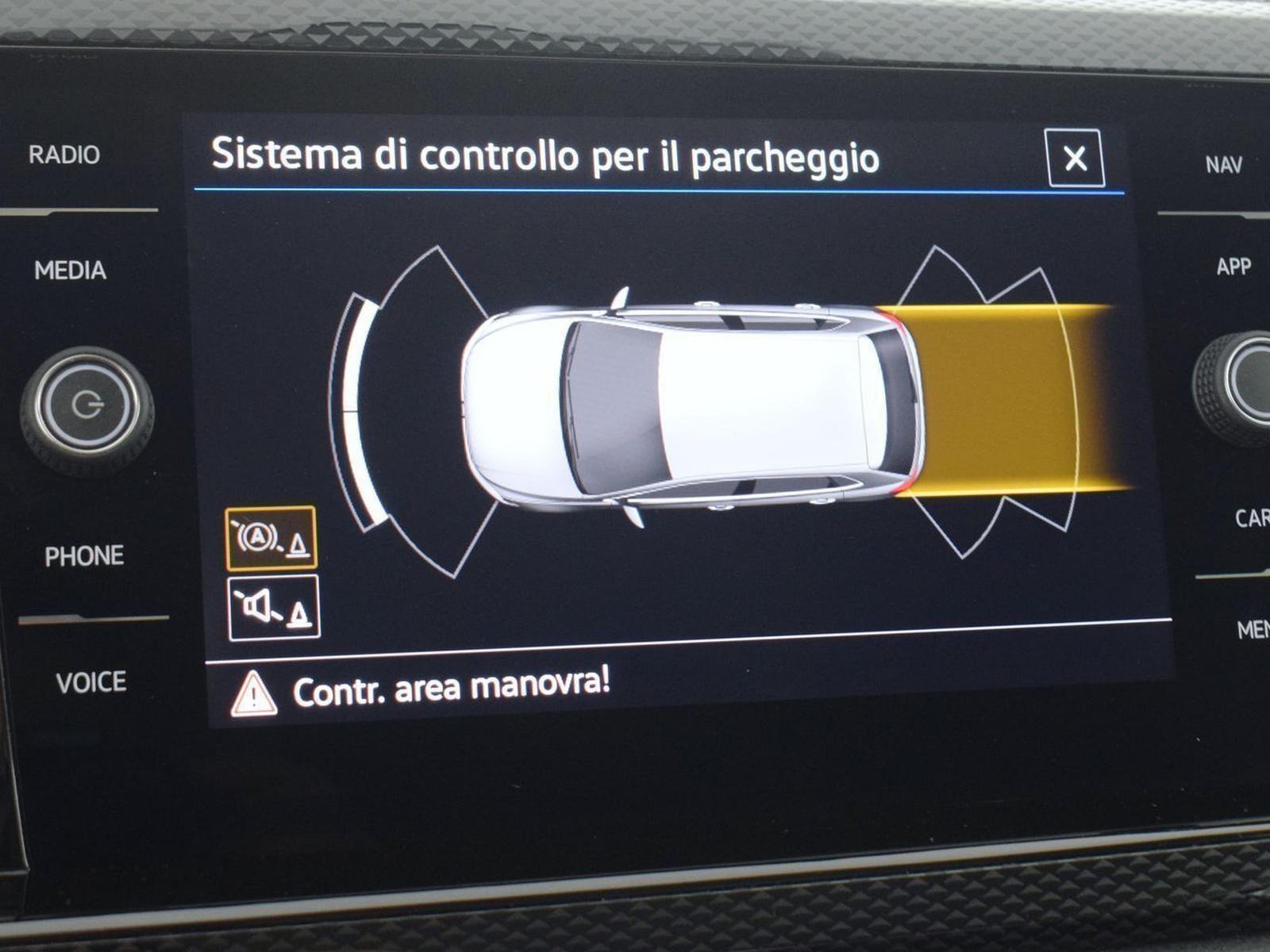 28 - Volkswagen Polo 1.0 tsi 95cv life dsg