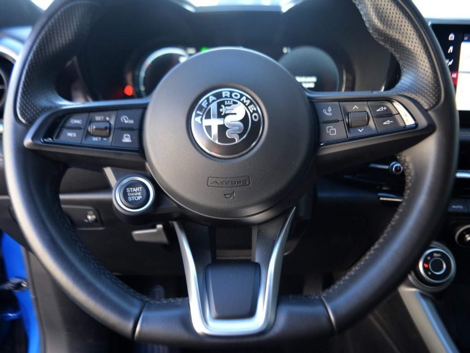 16 - Alfa Romeo Tonale 1.5 hybrid 160cv ti tct7