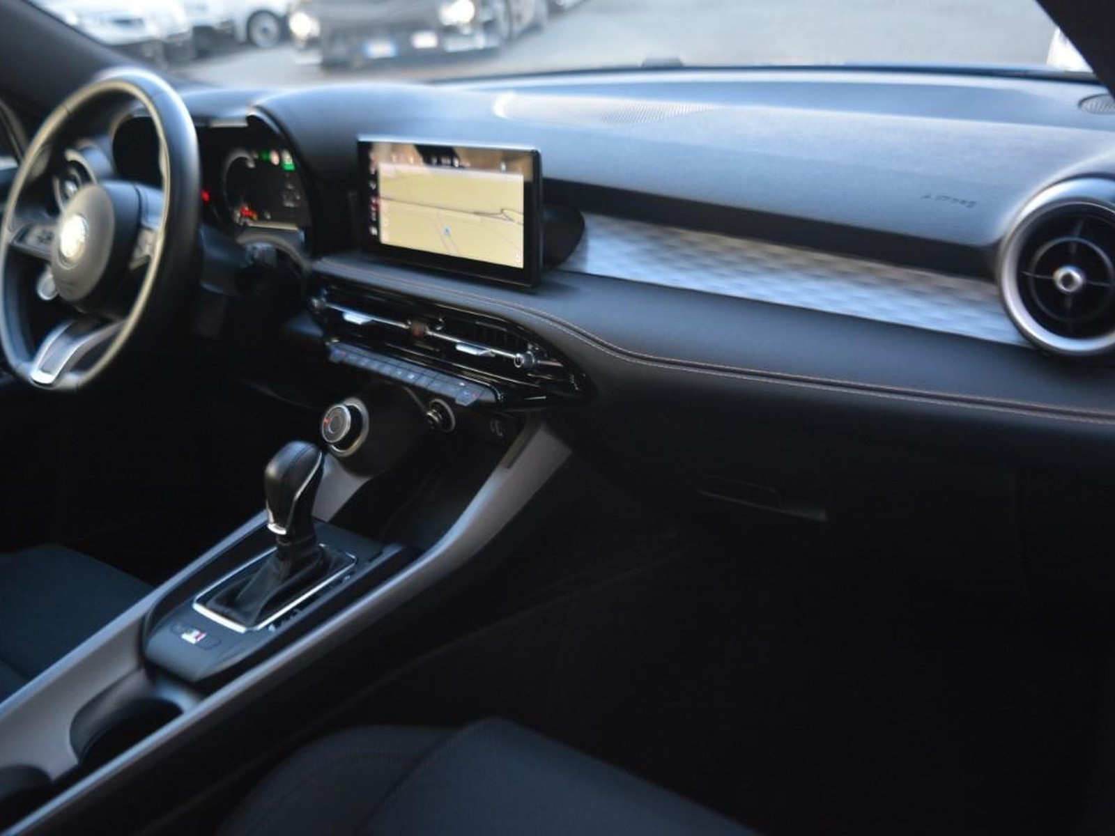 8 - Alfa Romeo Tonale 1.5 hybrid 160cv ti tct7