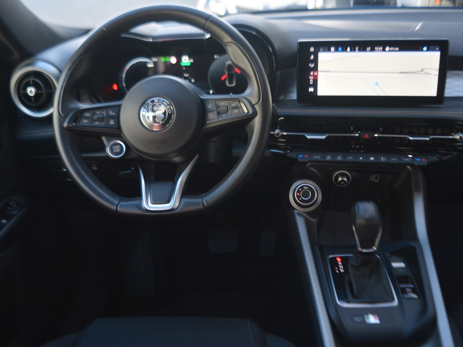 9 - Alfa Romeo Tonale 1.5 hybrid 160cv ti tct7