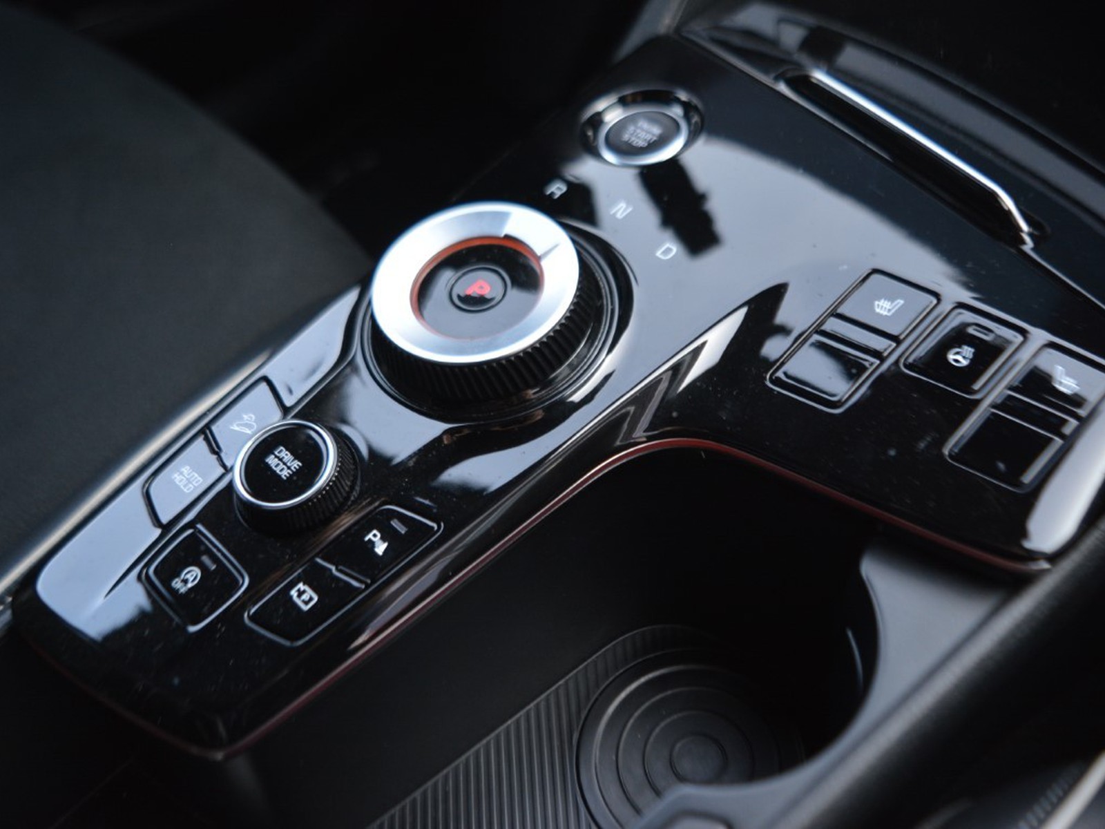 12 - Kia Sportage 1.6 crdi mhev gt-line dct