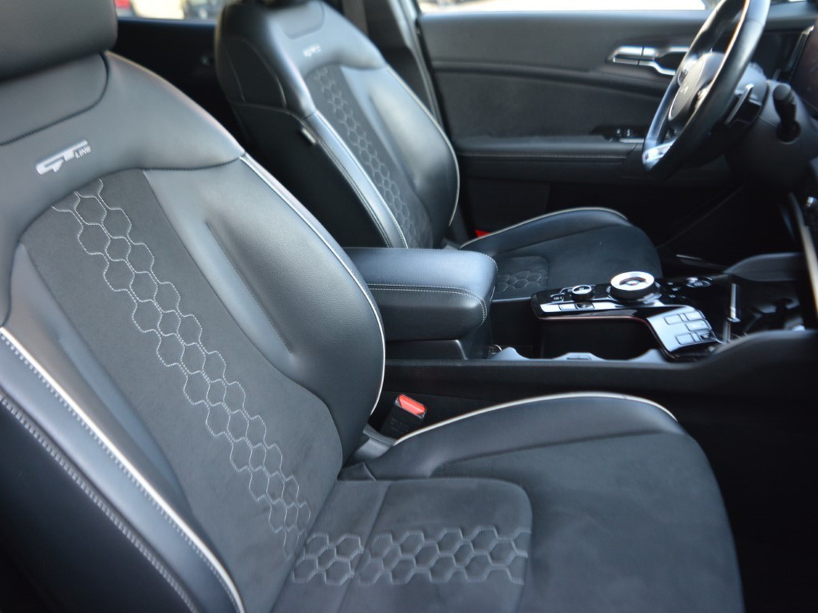 5 - Kia Sportage 1.6 crdi mhev gt-line dct