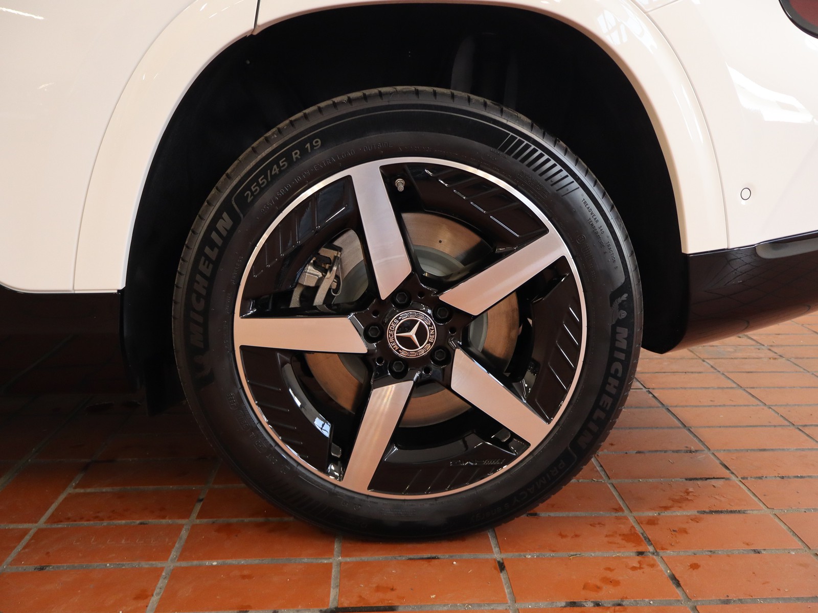 4 - Mercedes GLB eq 350 advanced plus 4matic