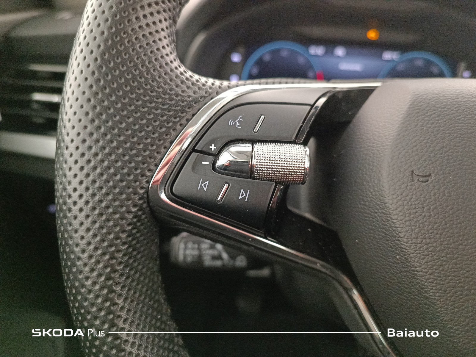 15 - Skoda Kamiq 1.0 tsi 110cv ambition