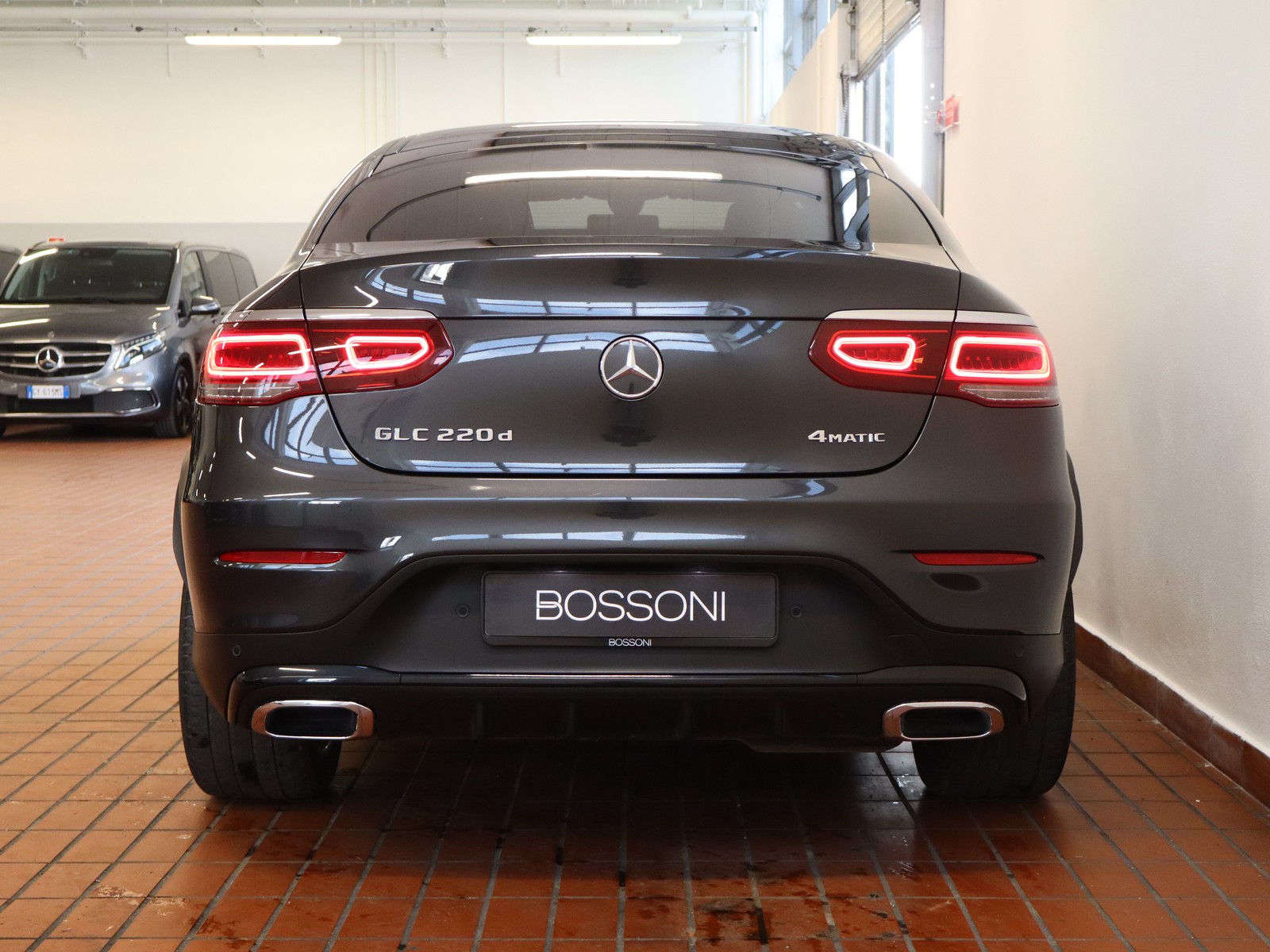 6 - Mercedes GLC coupe 220 d premium 4matic 9g-tronic plus