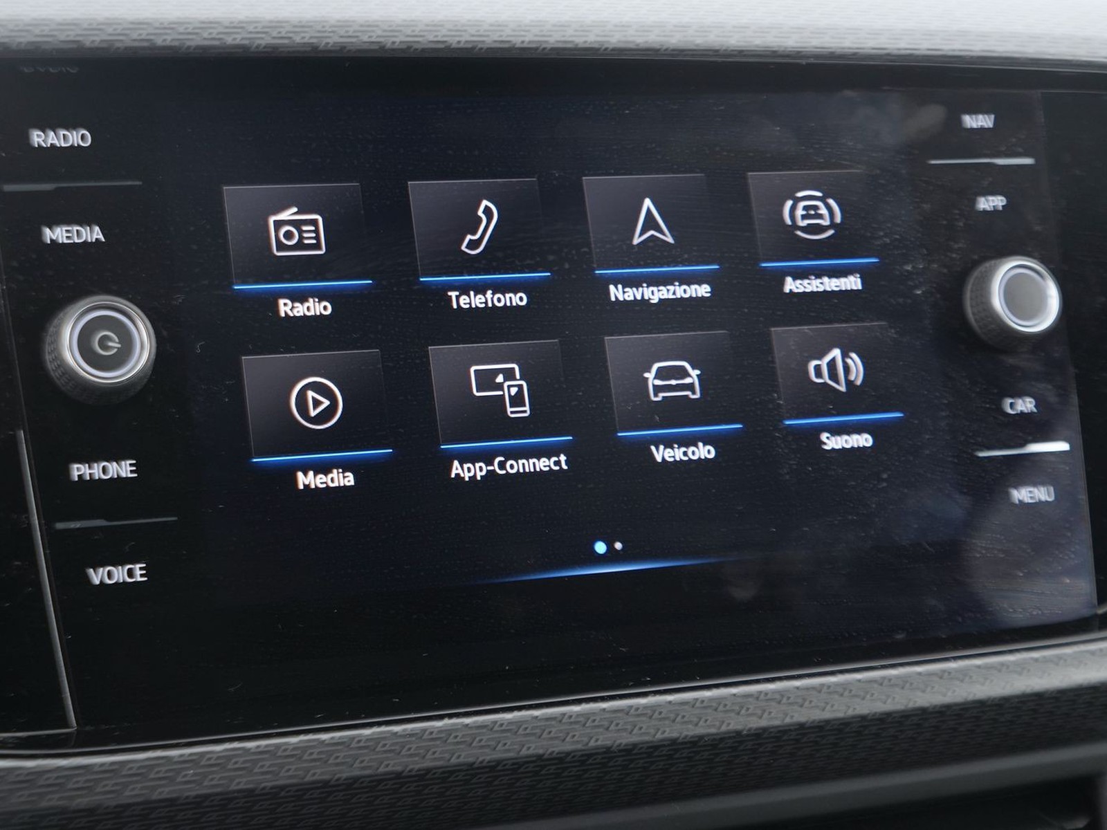 29 - Volkswagen T-Cross 1.0 tsi 110cv advanced