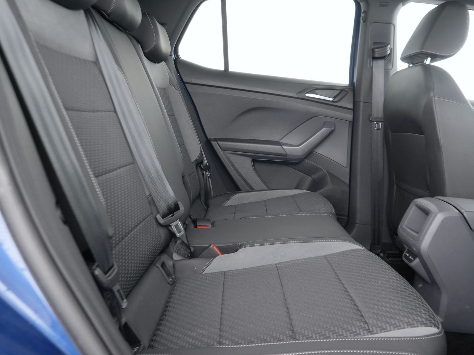 9 - Volkswagen T-Cross 1.0 tsi 110cv advanced