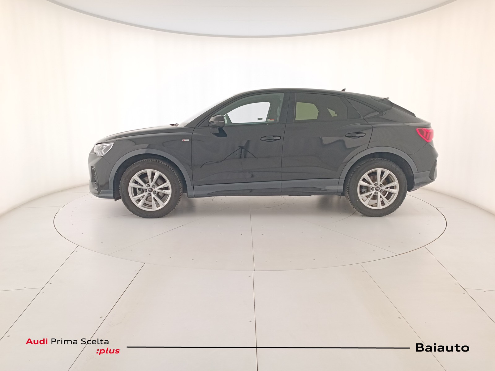 3 - Audi Q3 sportback 35 1.5 tfsi evo2 s line edition s tronic