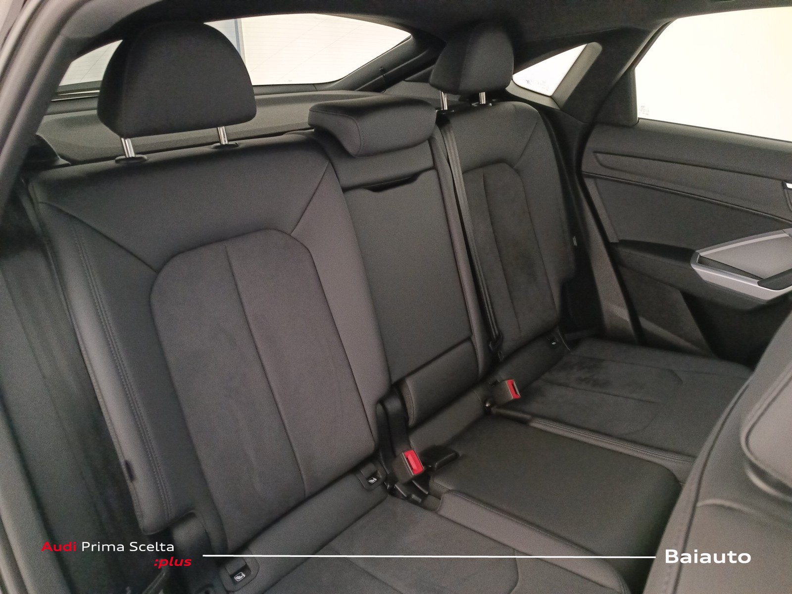 22 - Audi Q3 sportback 35 1.5 tfsi evo2 s line edition s tronic