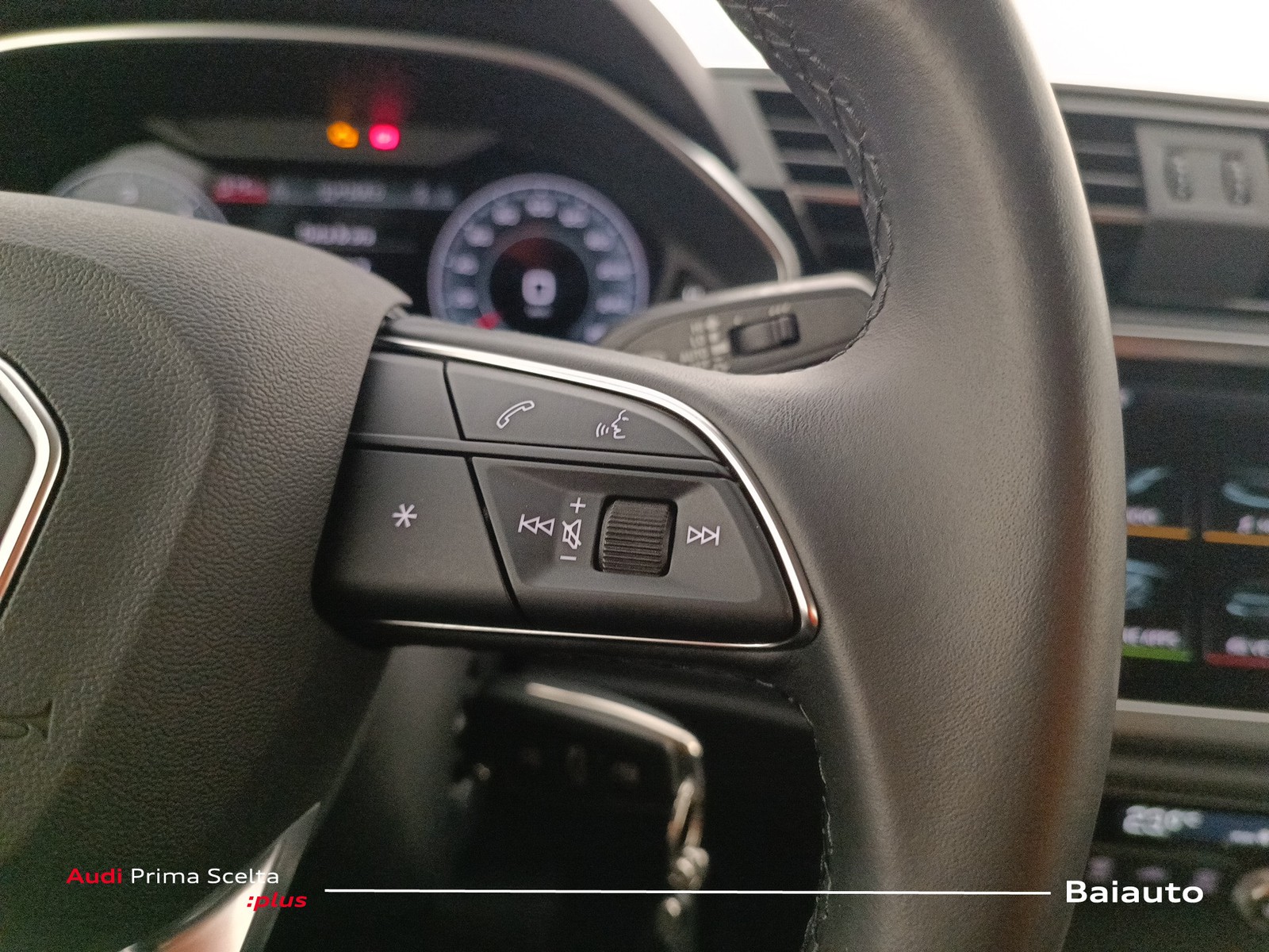 17 - Audi Q3 35 2.0 tdi business advanced s tronic