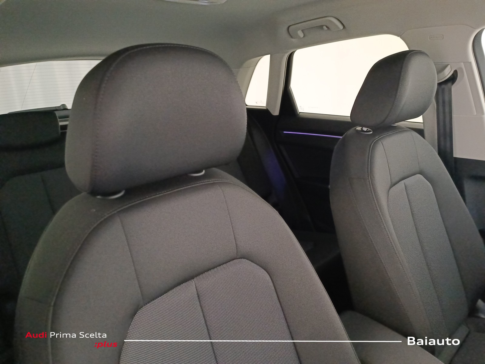 24 - Audi Q3 35 2.0 tdi business advanced s tronic