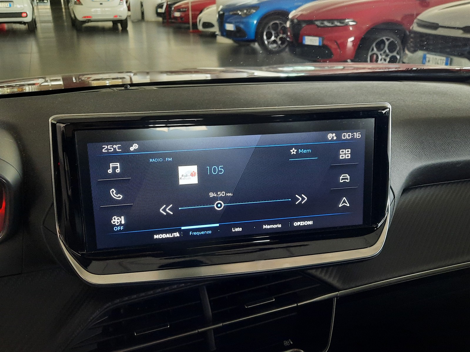 11 - Peugeot 2008 1.2 puretech 100cv active s&s