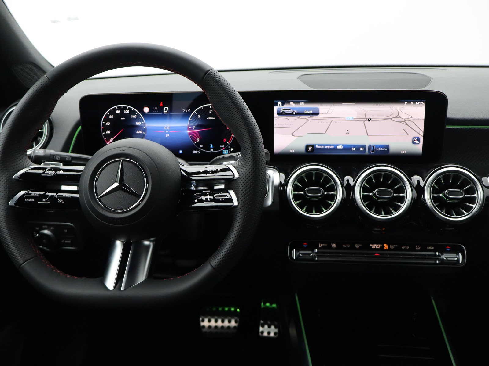 12 - Mercedes GLB 200 d amg line premium 8g-dct