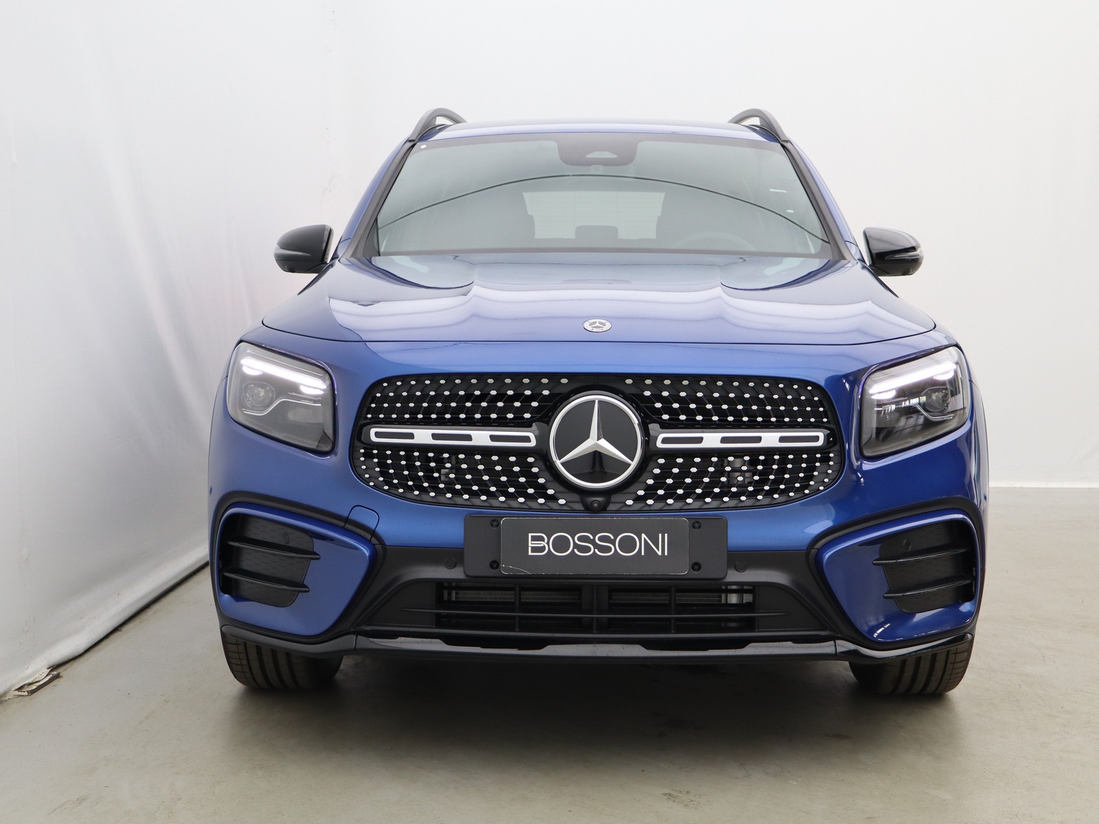 2 - Mercedes GLB 200 d amg line premium 4matic 8g-dct