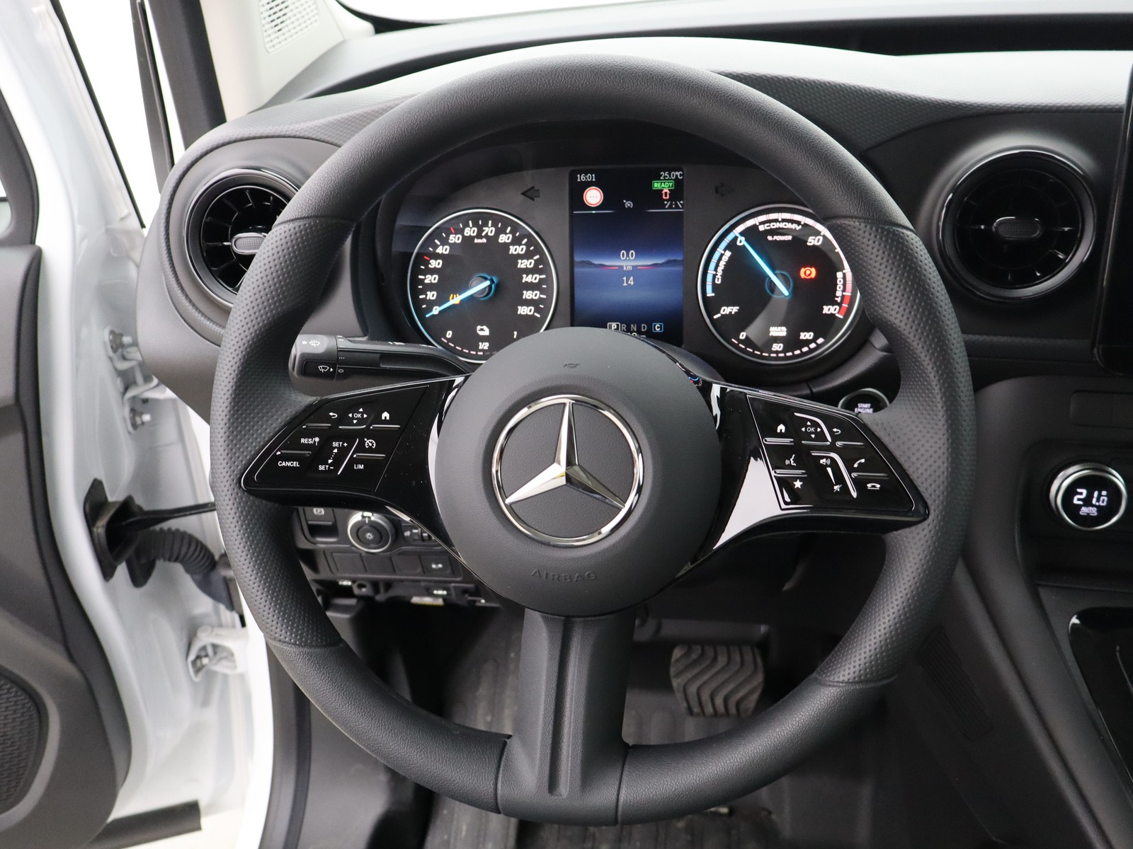 12 - Mercedes Vans Citan eFurgone Long