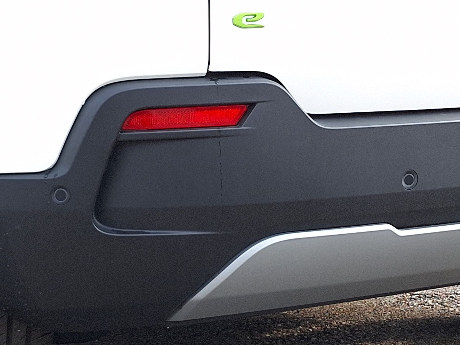 23 - Jeep Avenger 1.2 turbo e-hybrid mhev 110cv altitude fwd edct6