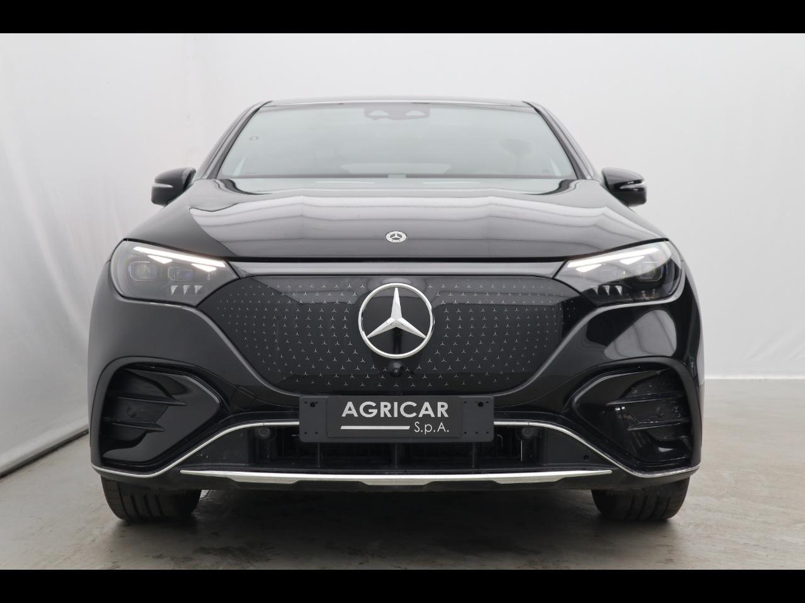 2 - Mercedes EQE suv 350 amg line premium 4matic
