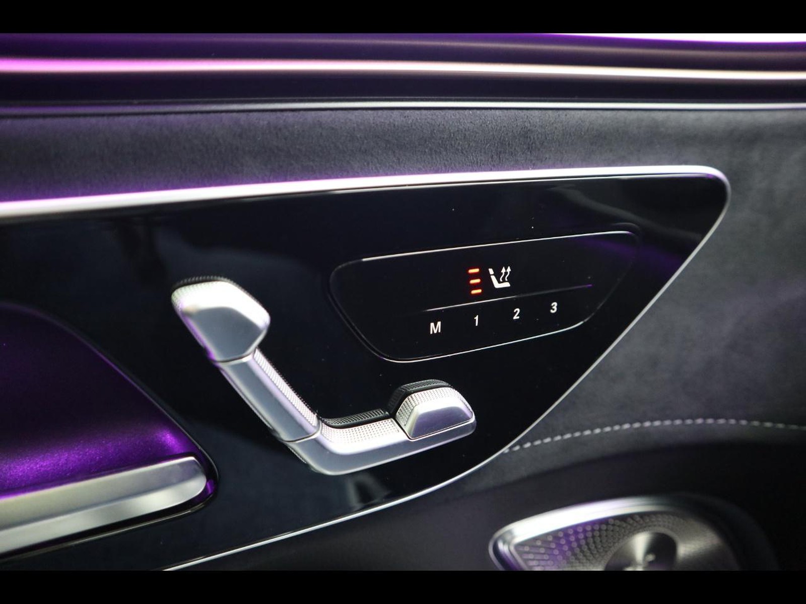 15 - Mercedes EQE suv 350 amg line premium 4matic