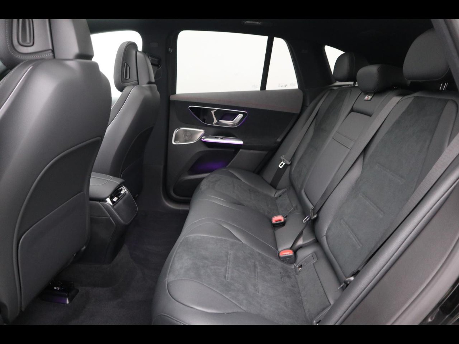 8 - Mercedes EQE suv 350 amg line premium 4matic