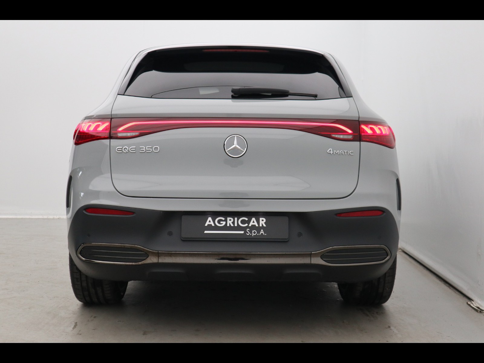 6 - Mercedes EQE suv 350 amg line premium plus 4matic