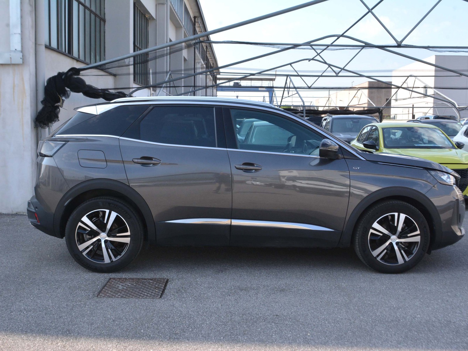 24 - Peugeot 3008 1.2 puretech turbo gt s&s