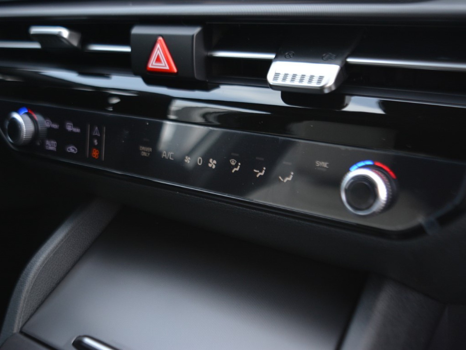 11 - Kia Sportage 1.6 t-gdi hev gt-line plus premium pack 2wd at6