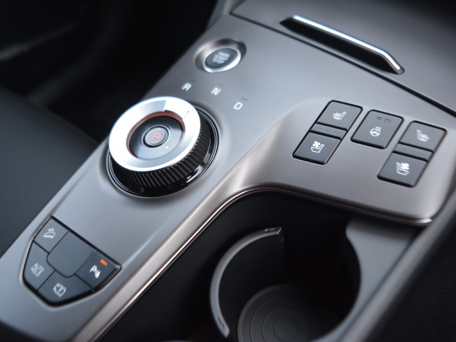 12 - Kia Sportage 1.6 t-gdi hev gt-line plus premium pack 2wd at6