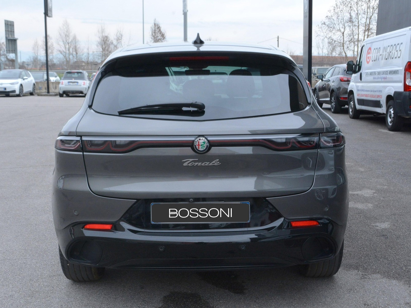 4 - Alfa Romeo Tonale 1.5 hybrid 160cv veloce tct7