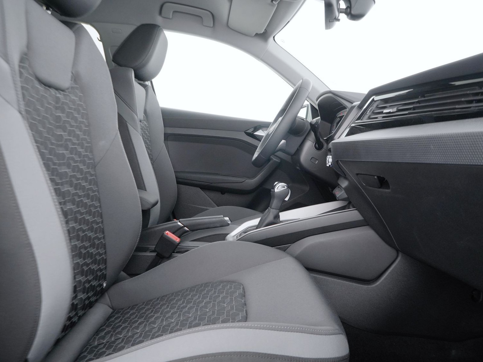 16 - Audi A1 sportback 30 1.0 tfsi 116cv business s tronic