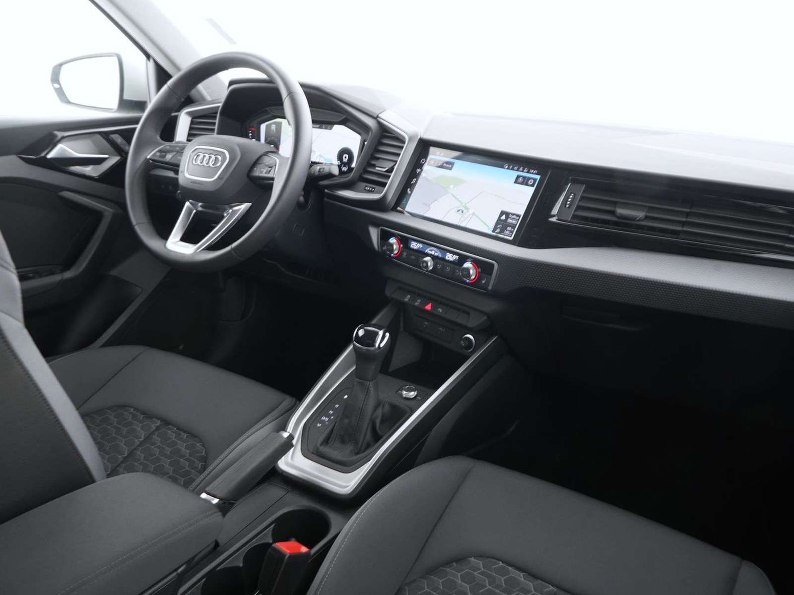 4 - Audi A1 sportback 30 1.0 tfsi 116cv business s tronic