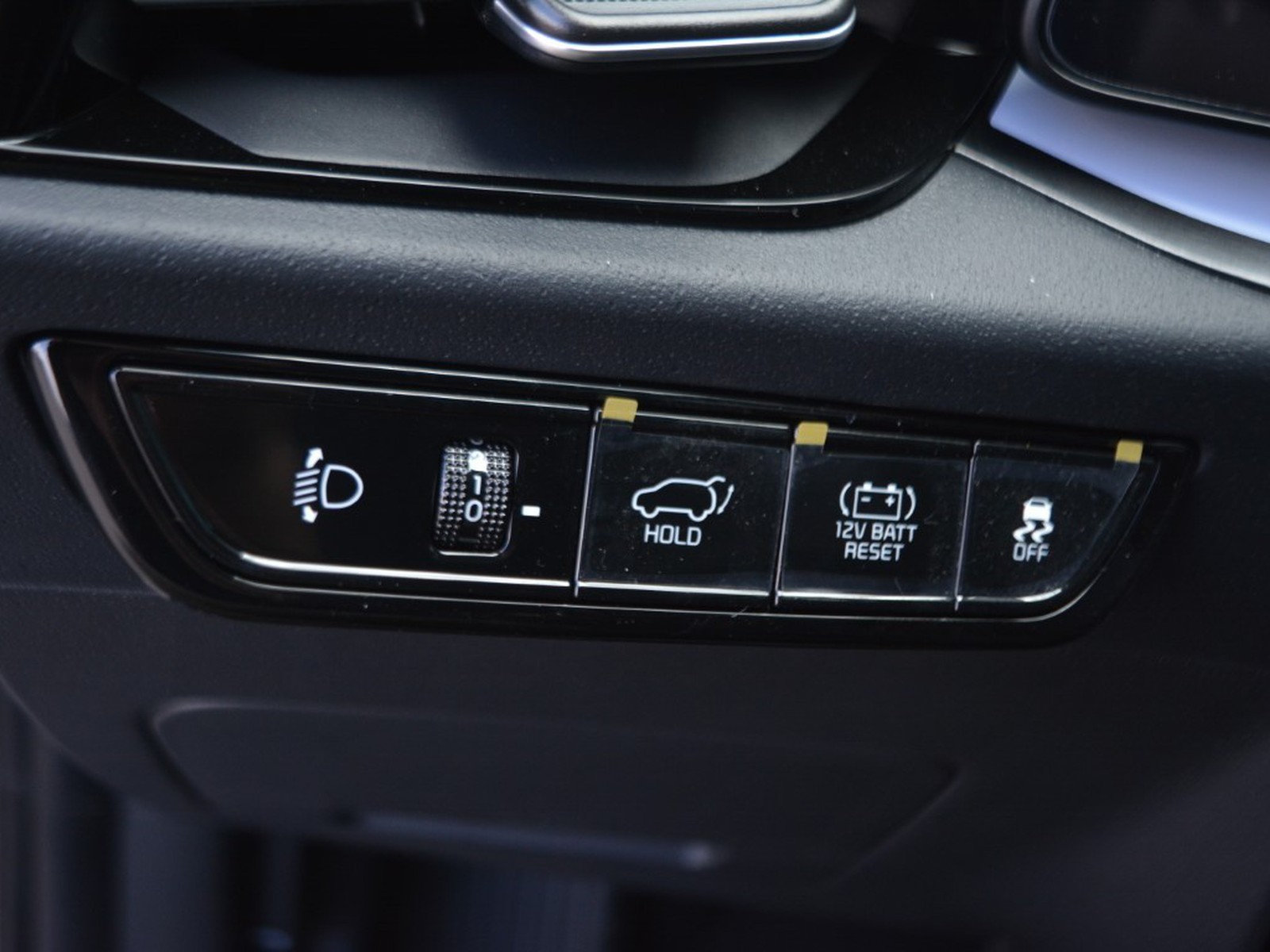 20 - Kia Niro 1.6 gdi hev tri-fuel 126cv evolution dct6