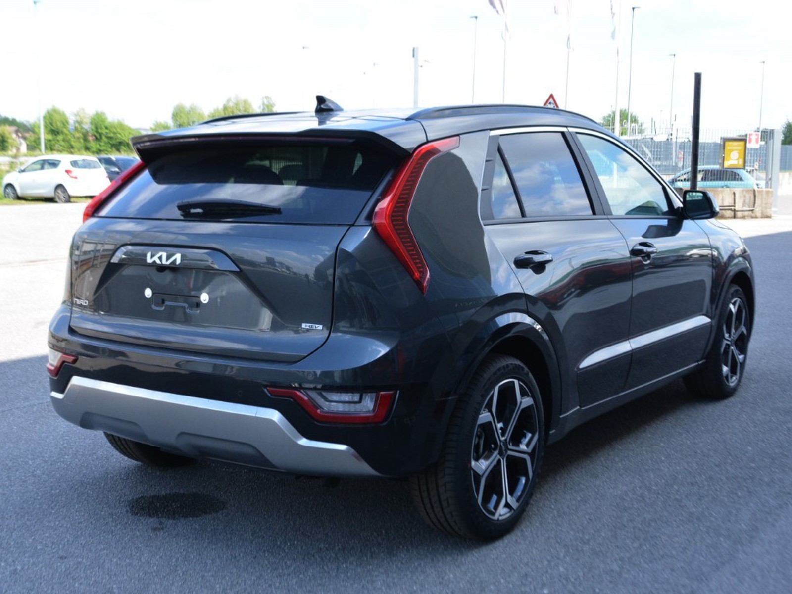 3 - Kia Niro 1.6 gdi hev tri-fuel 126cv evolution dct6