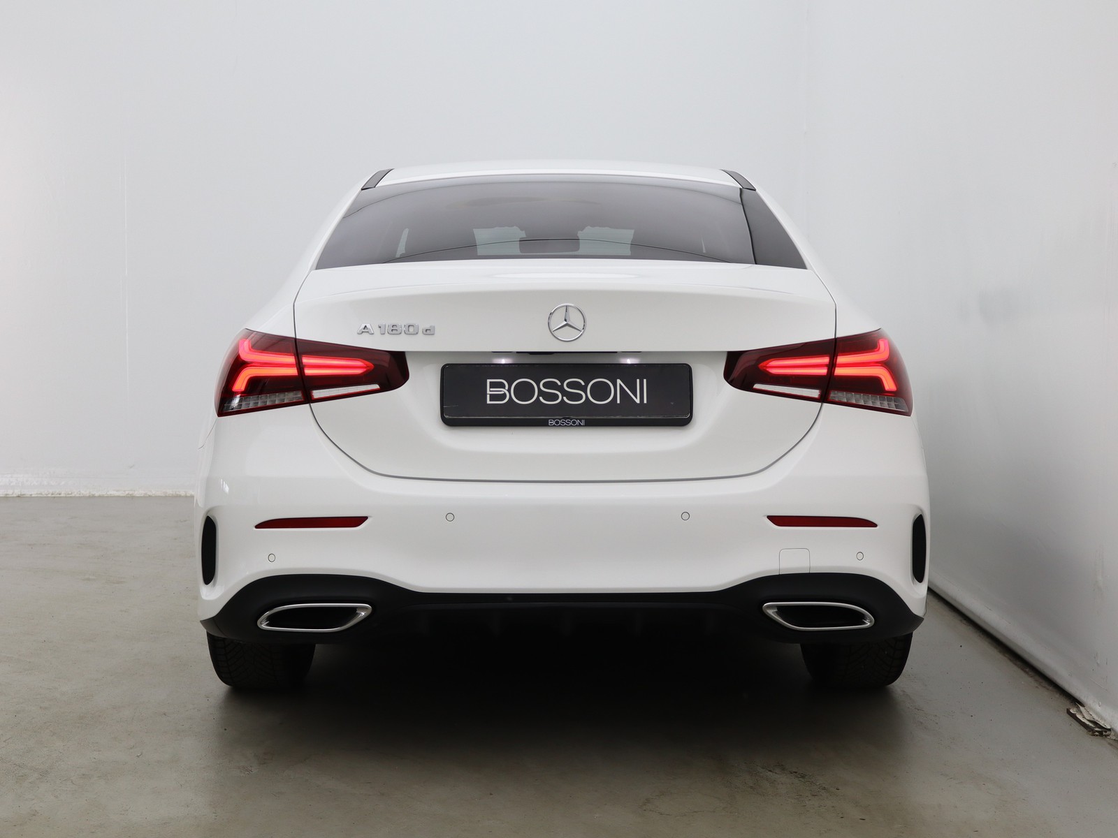 6 - Mercedes Classe A sedan 180 d premium 8g-dct
