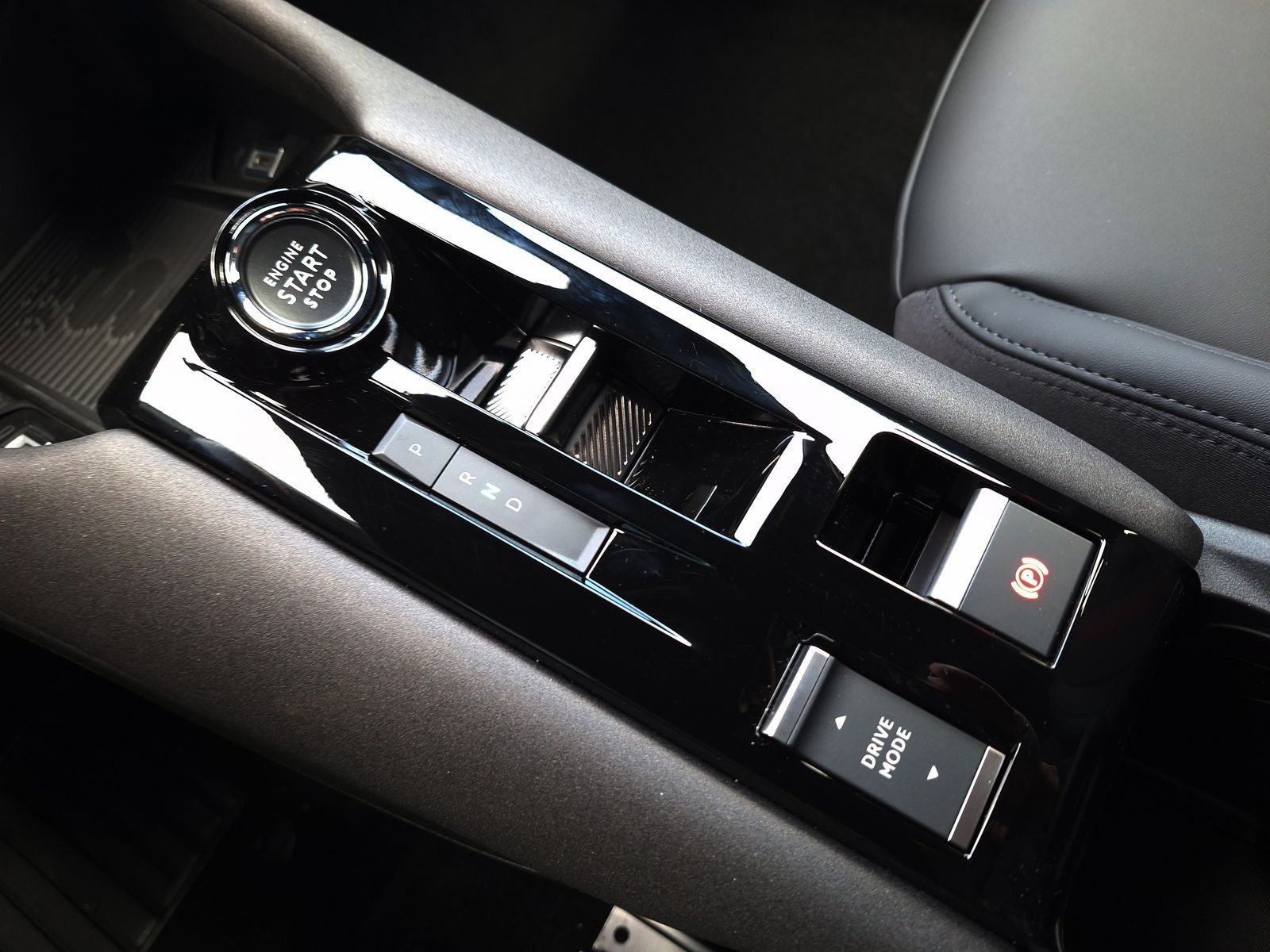 18 - Alfa Romeo Junior 1.2 hybrid 145cv ibrida ti edct6