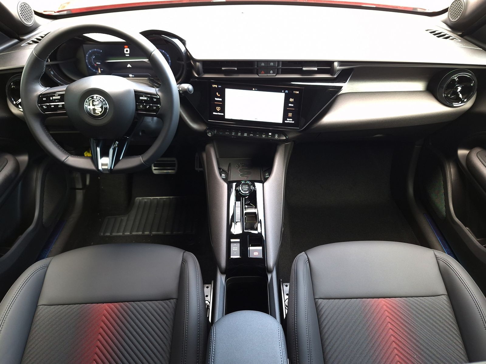 8 - Alfa Romeo Junior 1.2 hybrid 145cv ibrida ti edct6