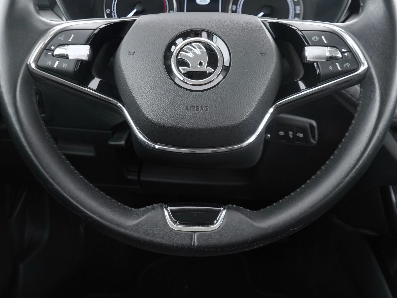 15 - Skoda Fabia 1.0 mpi evo 65cv ambition